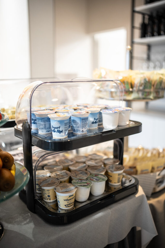 foto-buffet-colazione-ristorante-art-hotel-marzia-22