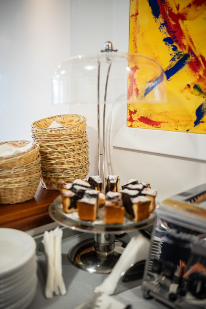 foto-buffet-colazione-ristorante-art-hotel-marzia-28