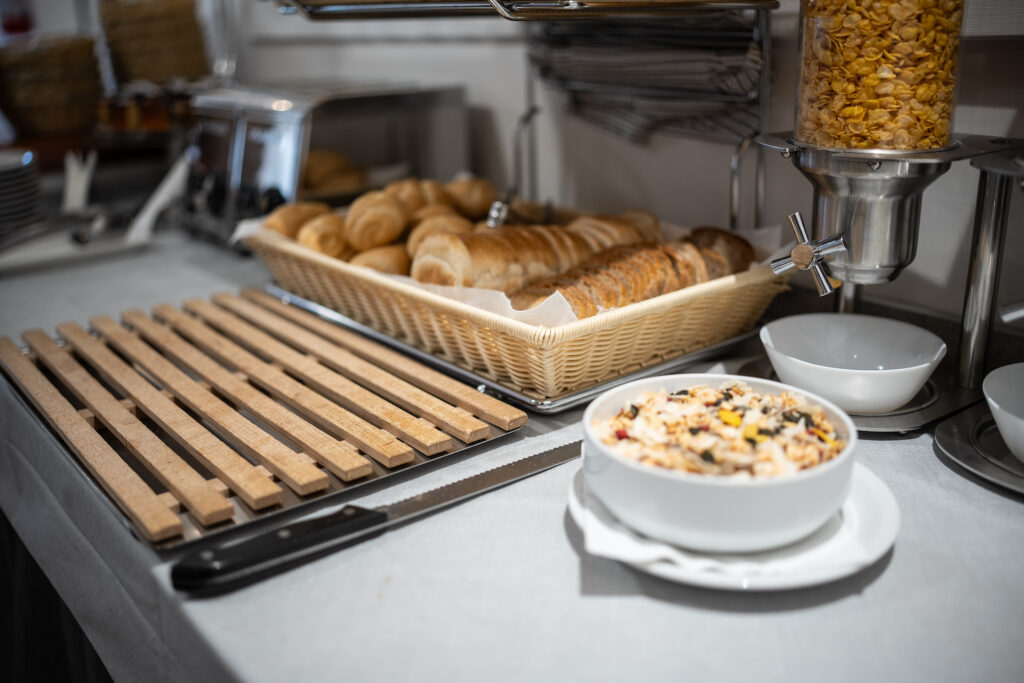 foto-buffet-colazione-ristorante-art-hotel-marzia-6
